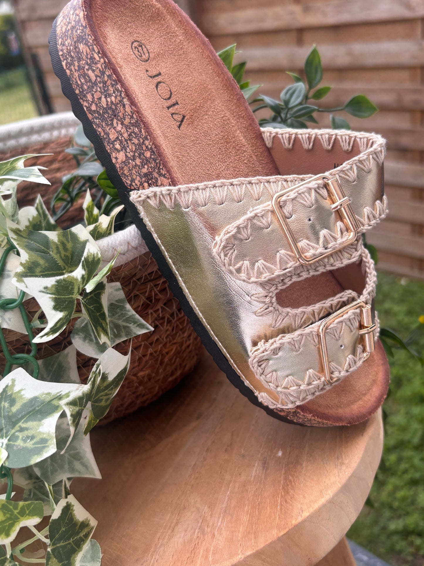 ♡ Mules Golden ♡